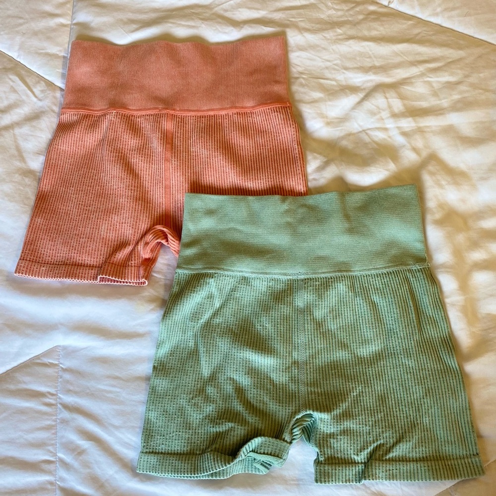 F21 Yoga Short Set